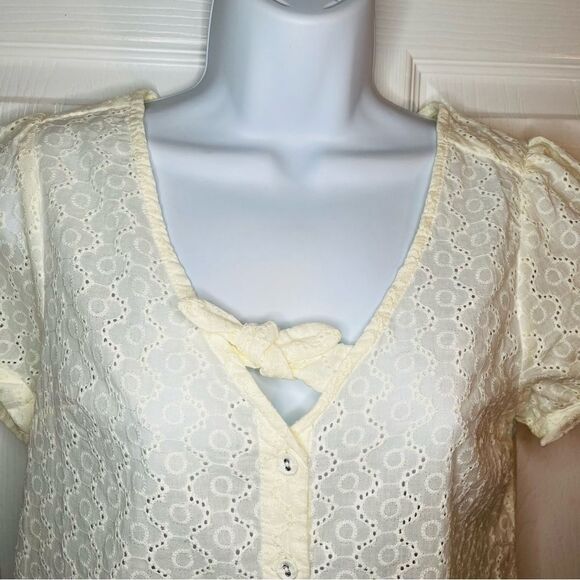 Modcloth Polished Touch Cotton Eyelet Blouse Puff Sleeves Tie Front Ivory S - Picture 5 of 13